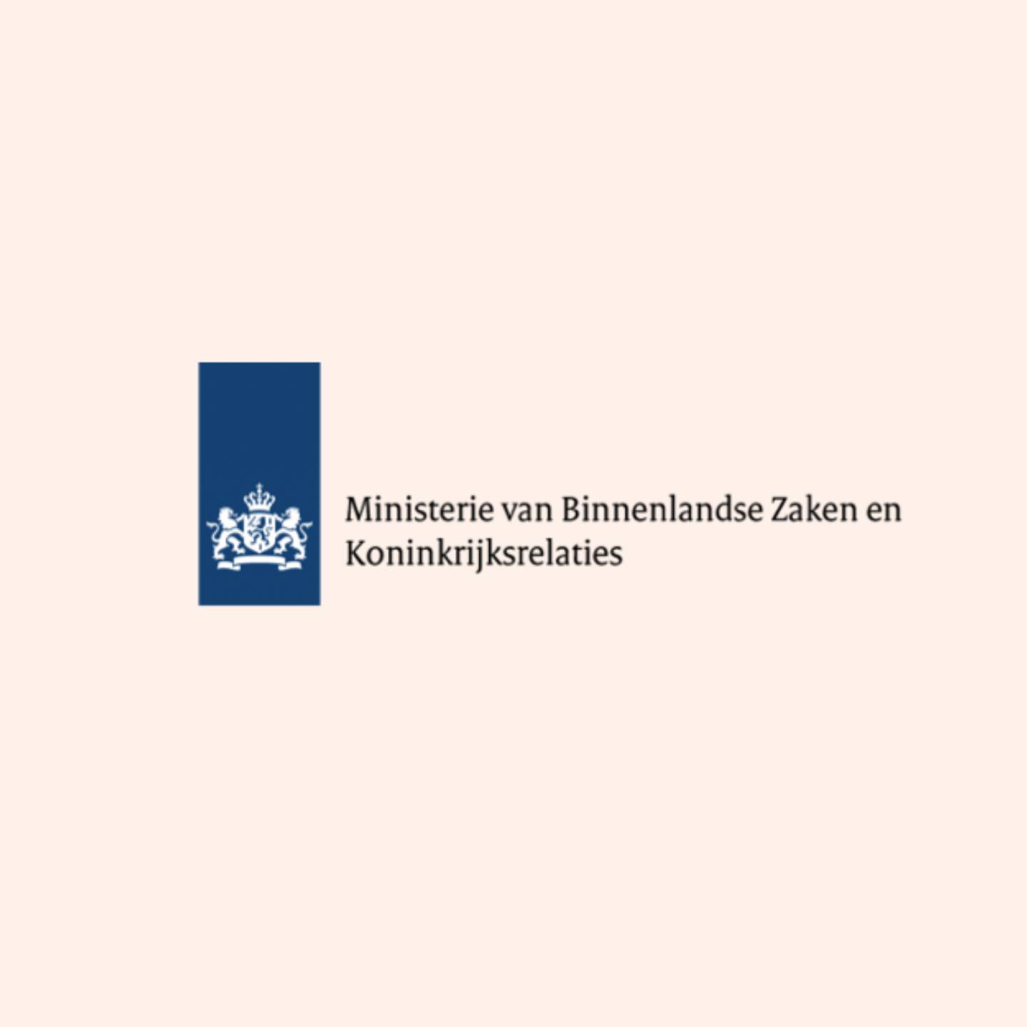 Ministerie van Binnenlandse zaken en Koninkrijksrelaties Logo AO tegel